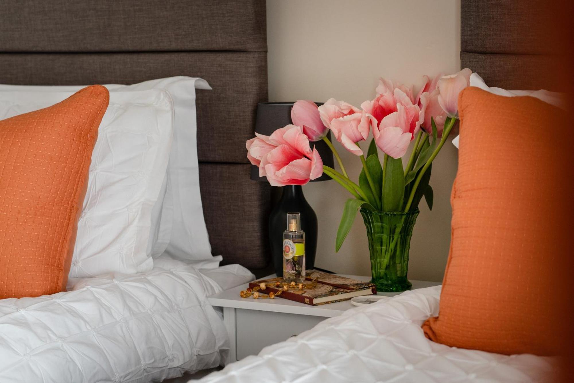 Lawsons Place - Family-Friendly Apartment With Parking On Babbacombe Downs In Torquay Buitenkant foto